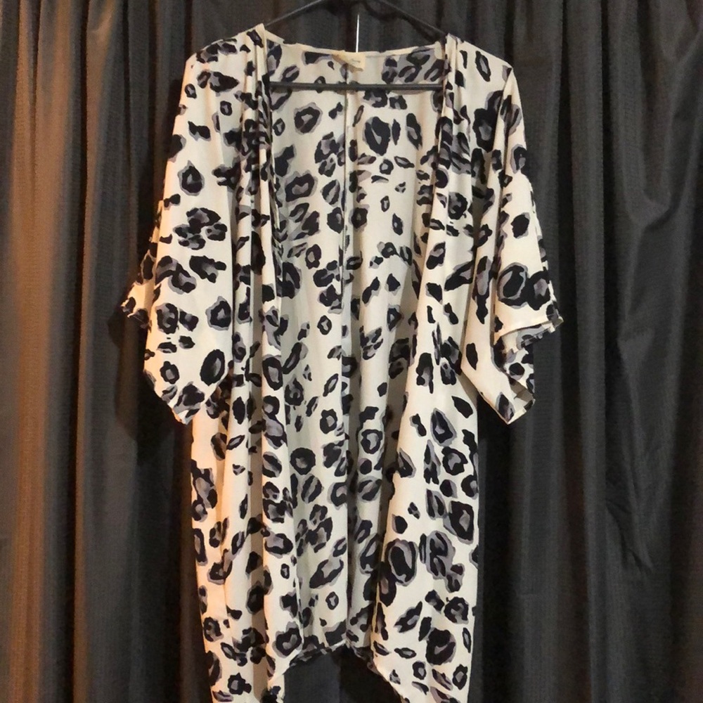 Kimono by 143 Story (by Line Up)